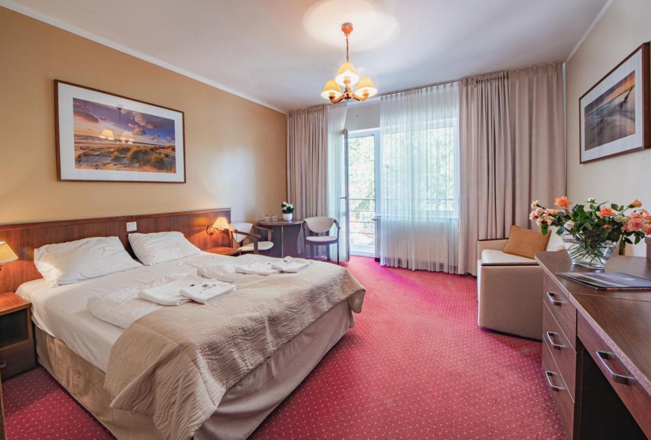 Hotel Nadmorski Leba Bagian luar foto